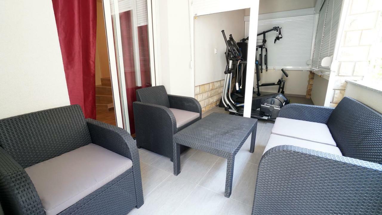 Villa Lulic Vir Bagian luar foto
